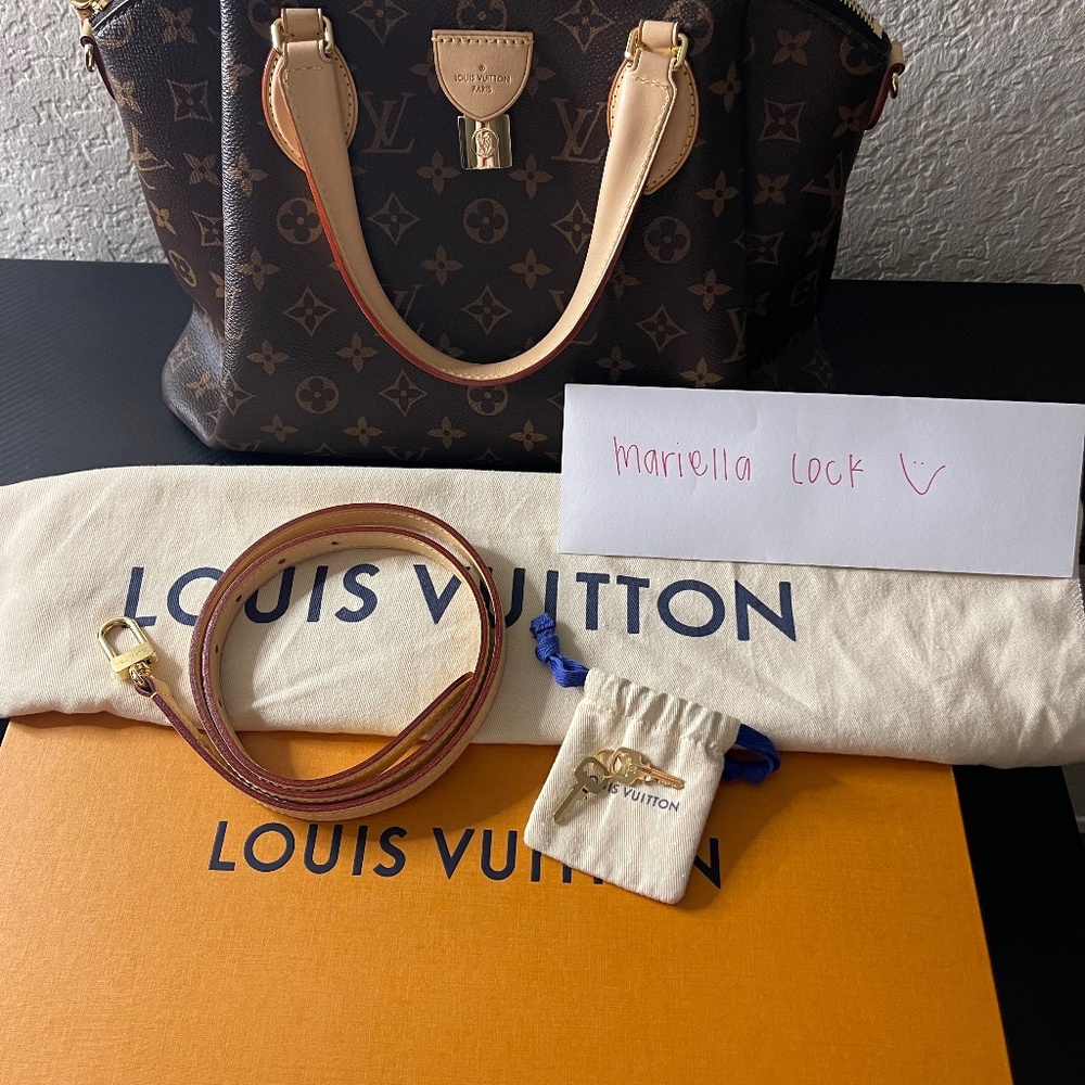 Louis Vuitton Rivoli